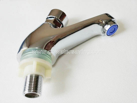 faucet with needle sprayer water saving aerator 04